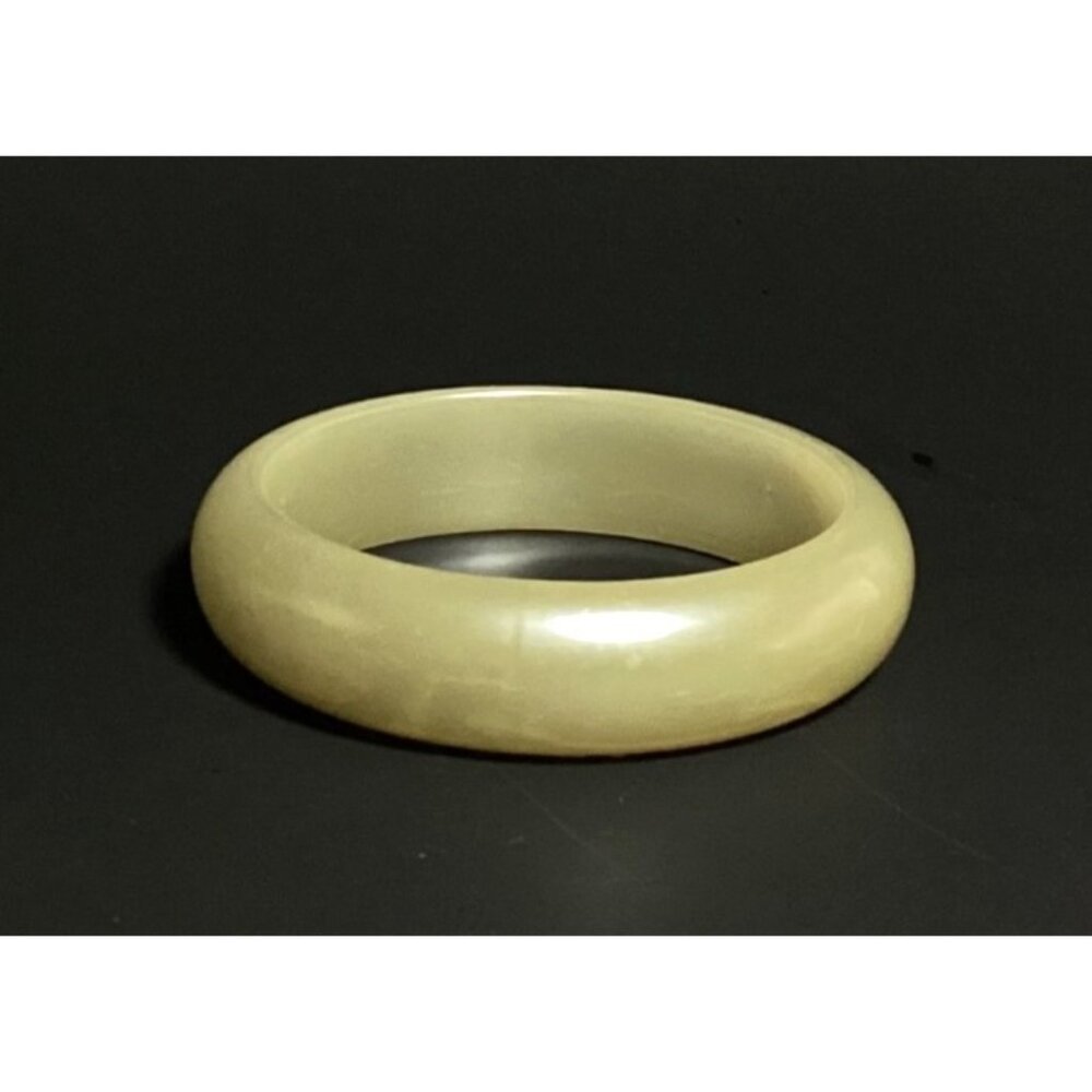 Vintage Chunky Domed Lucite Bangle Bracelet with Faux Pearl Finish Minimalist - Picture 6 of 9